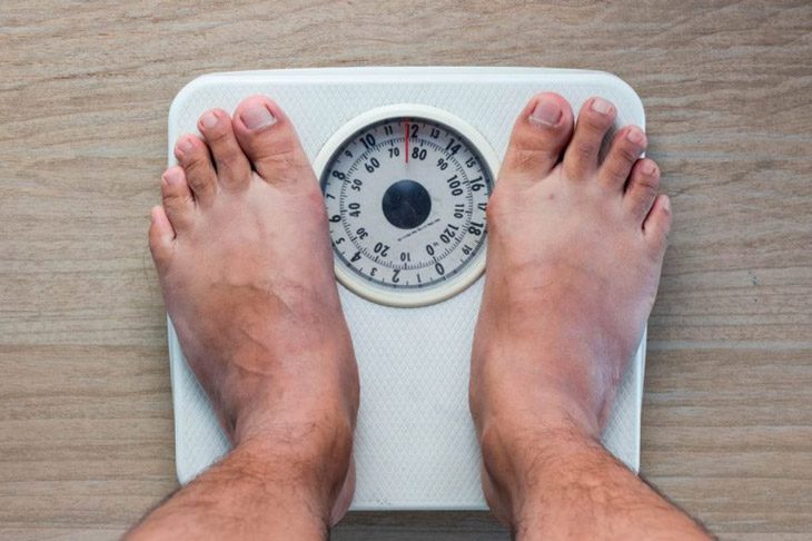 Luôn giữ cân nặng ở mức an toàn sẽ giúp người bệnh cảm thấy thoải mái và dễ chịu hơn